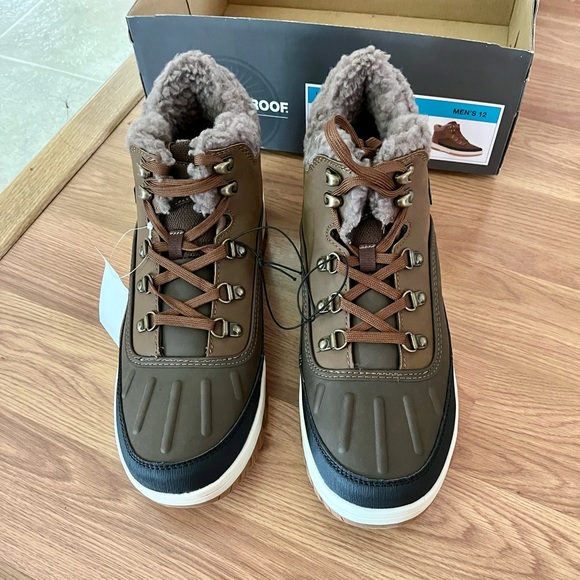 weatherproof sneaker boot